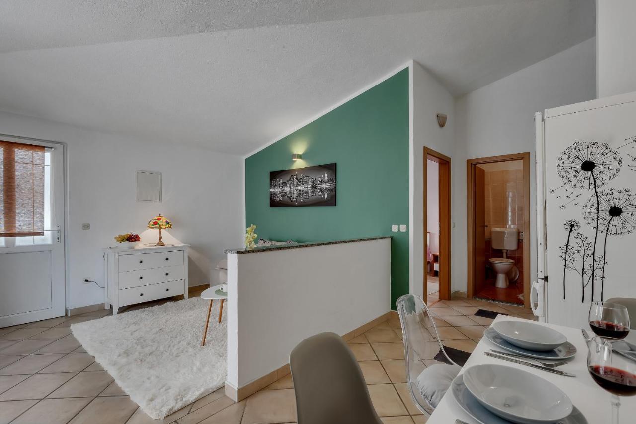Apartmani Luna Baska Voda Exterior photo