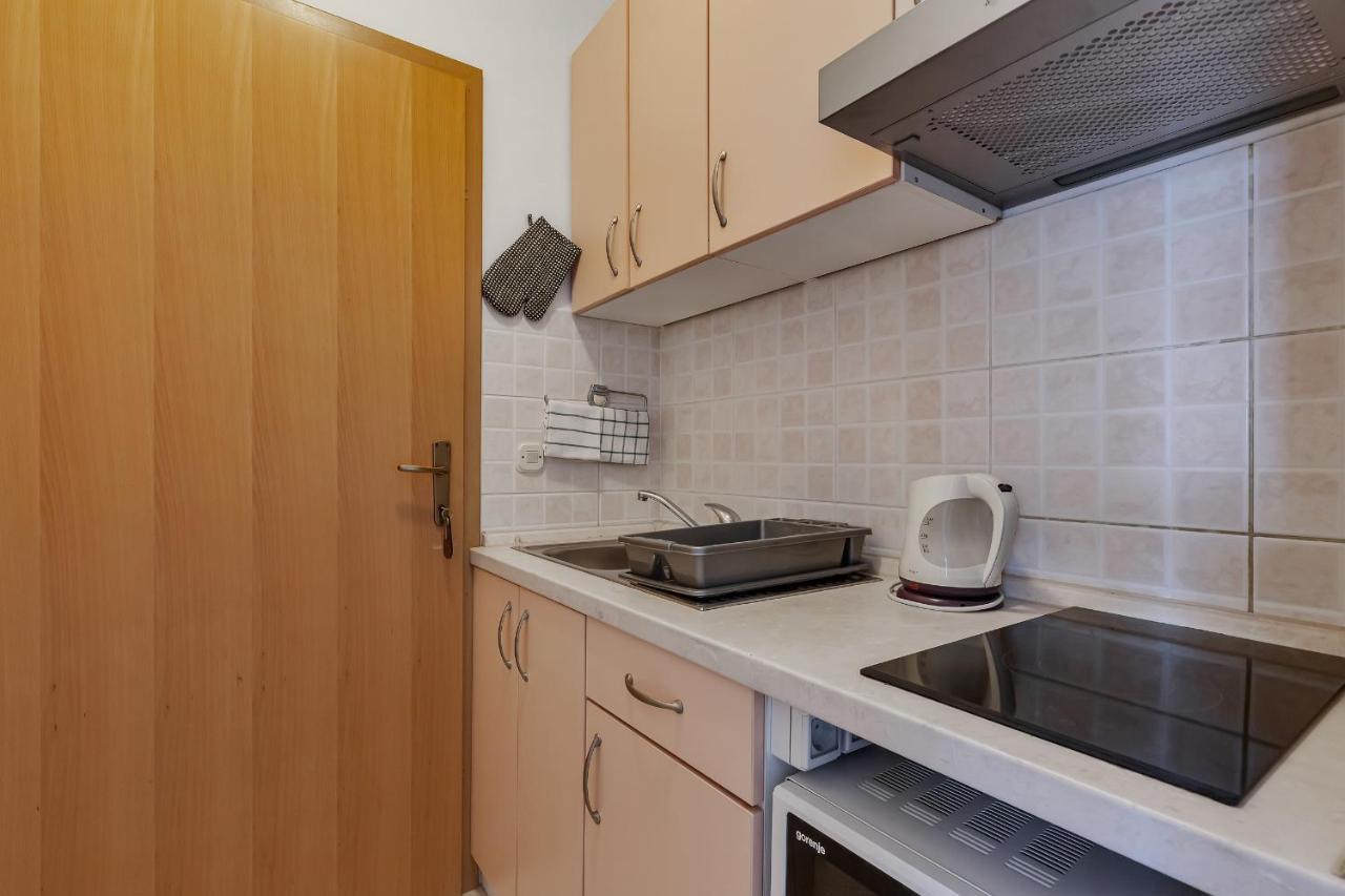 Apartmani Luna Baska Voda Exterior photo